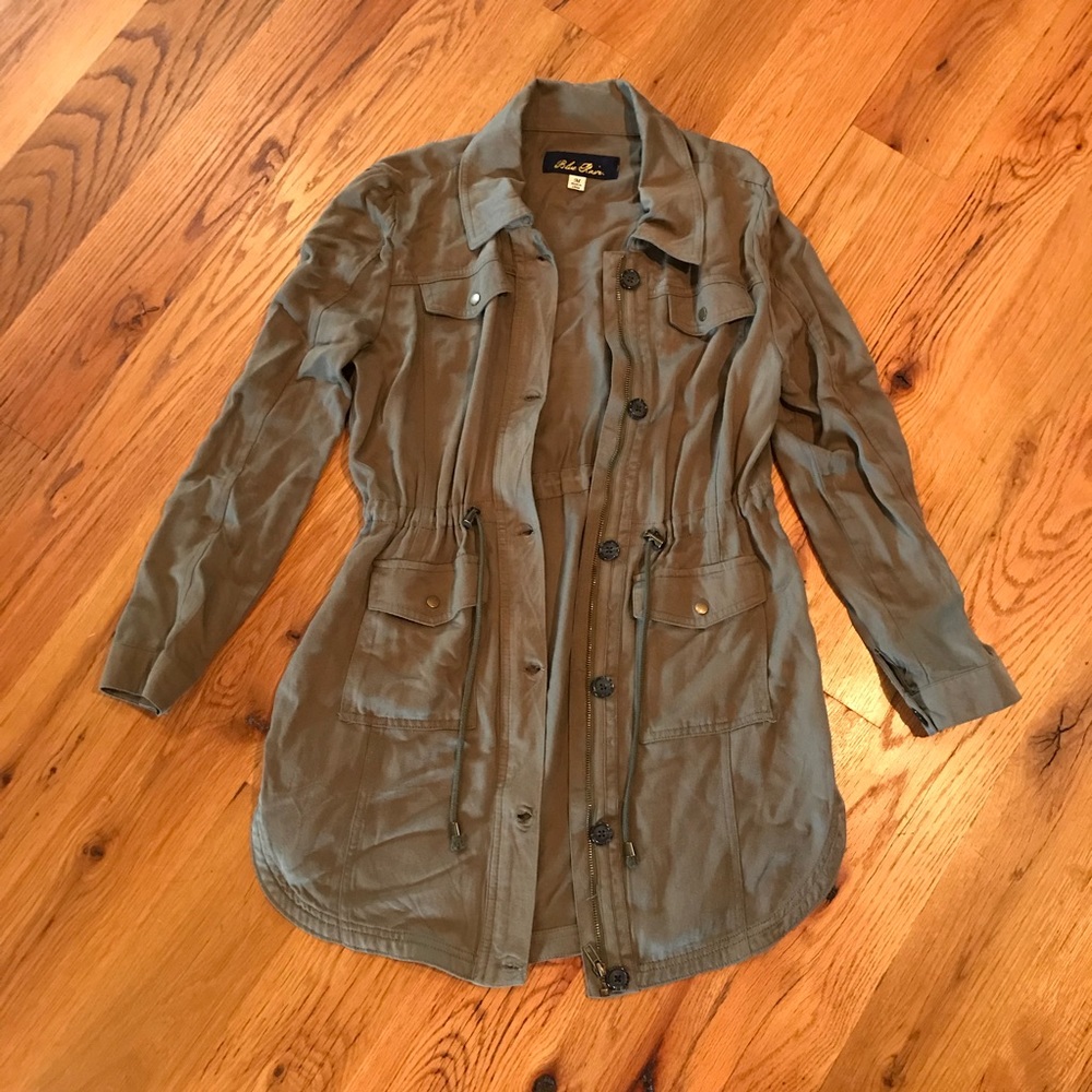 Francesca’s Jacket - Picture 1 of 4